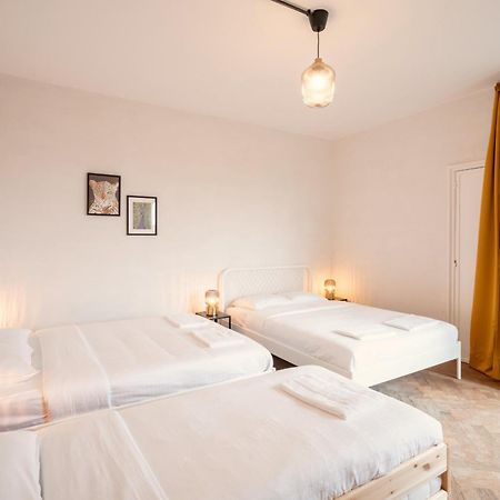 Two-Bedroom Apartments In The Heart Of アントウェルペン エクステリア 写真