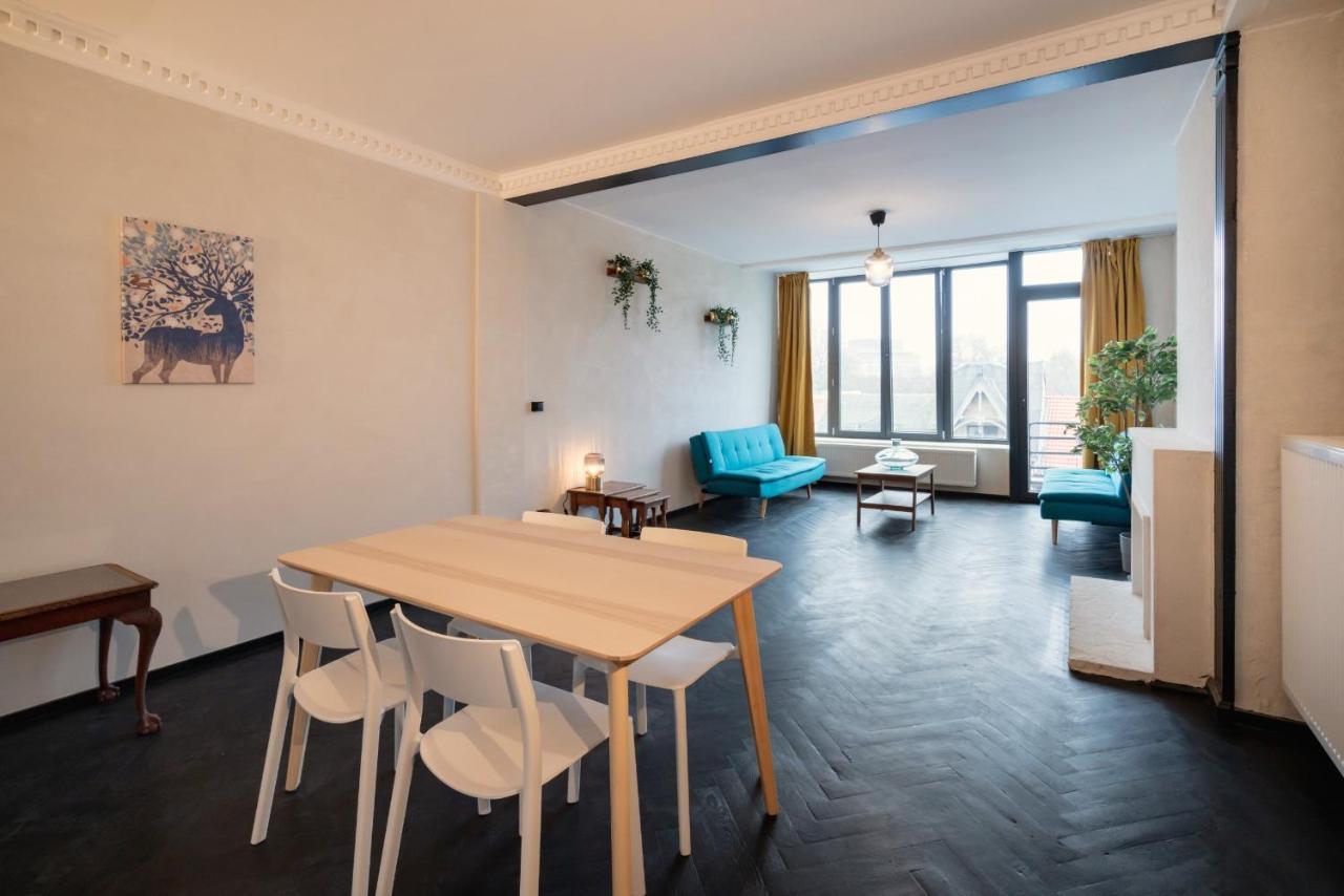 Two-Bedroom Apartments In The Heart Of アントウェルペン エクステリア 写真