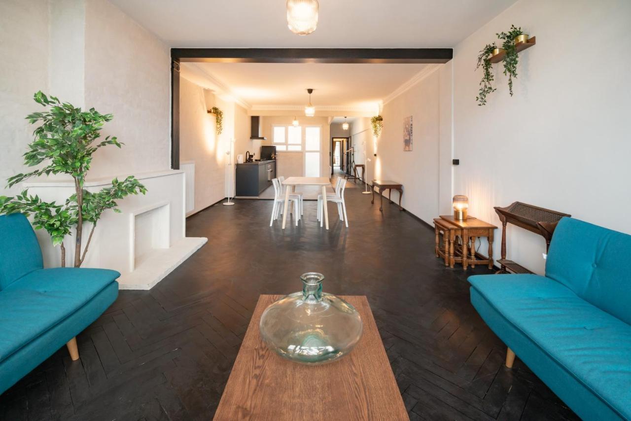 Two-Bedroom Apartments In The Heart Of アントウェルペン エクステリア 写真