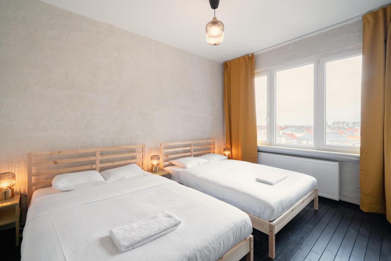 Two-Bedroom Apartments In The Heart Of アントウェルペン エクステリア 写真