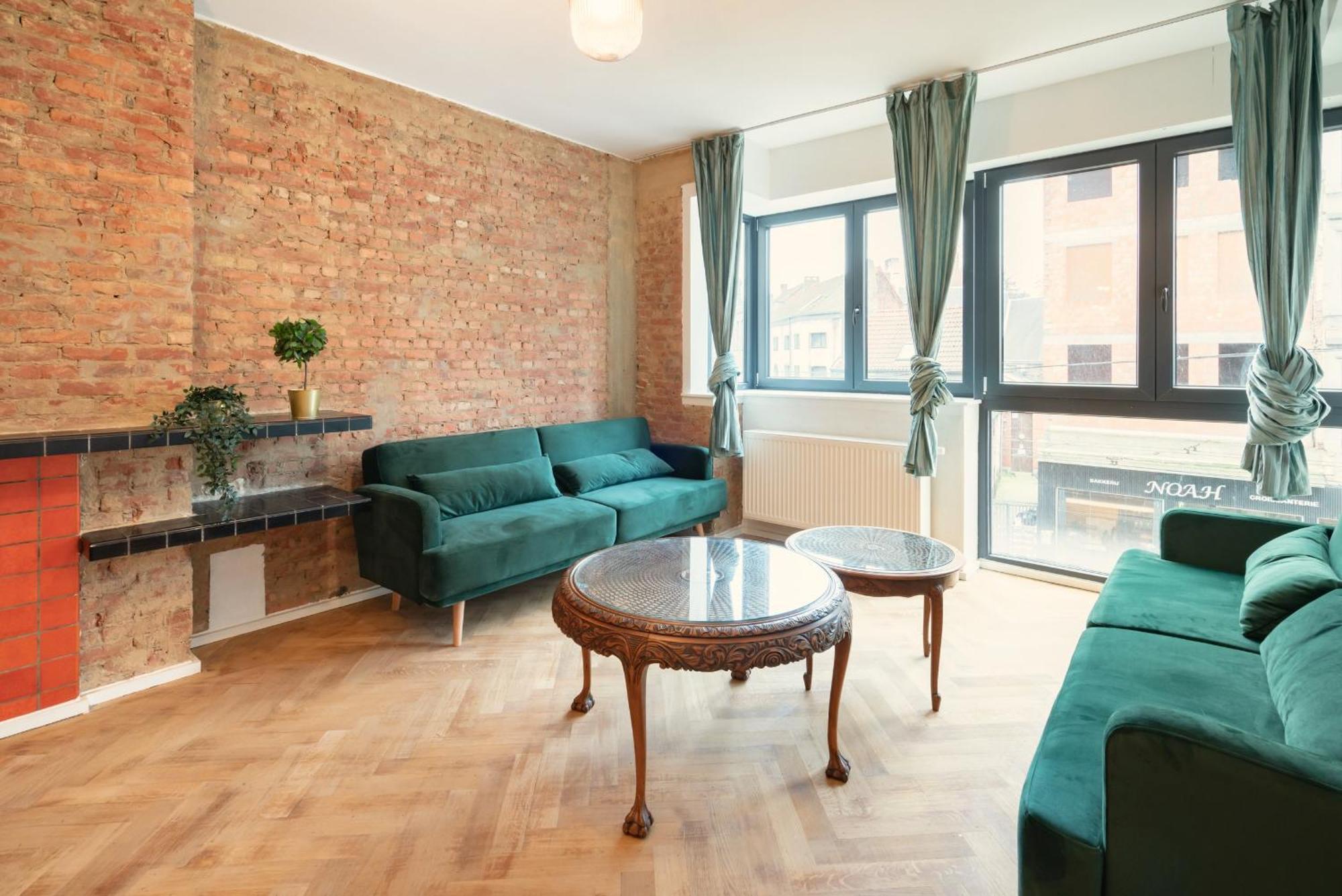 Two-Bedroom Apartments In The Heart Of アントウェルペン エクステリア 写真