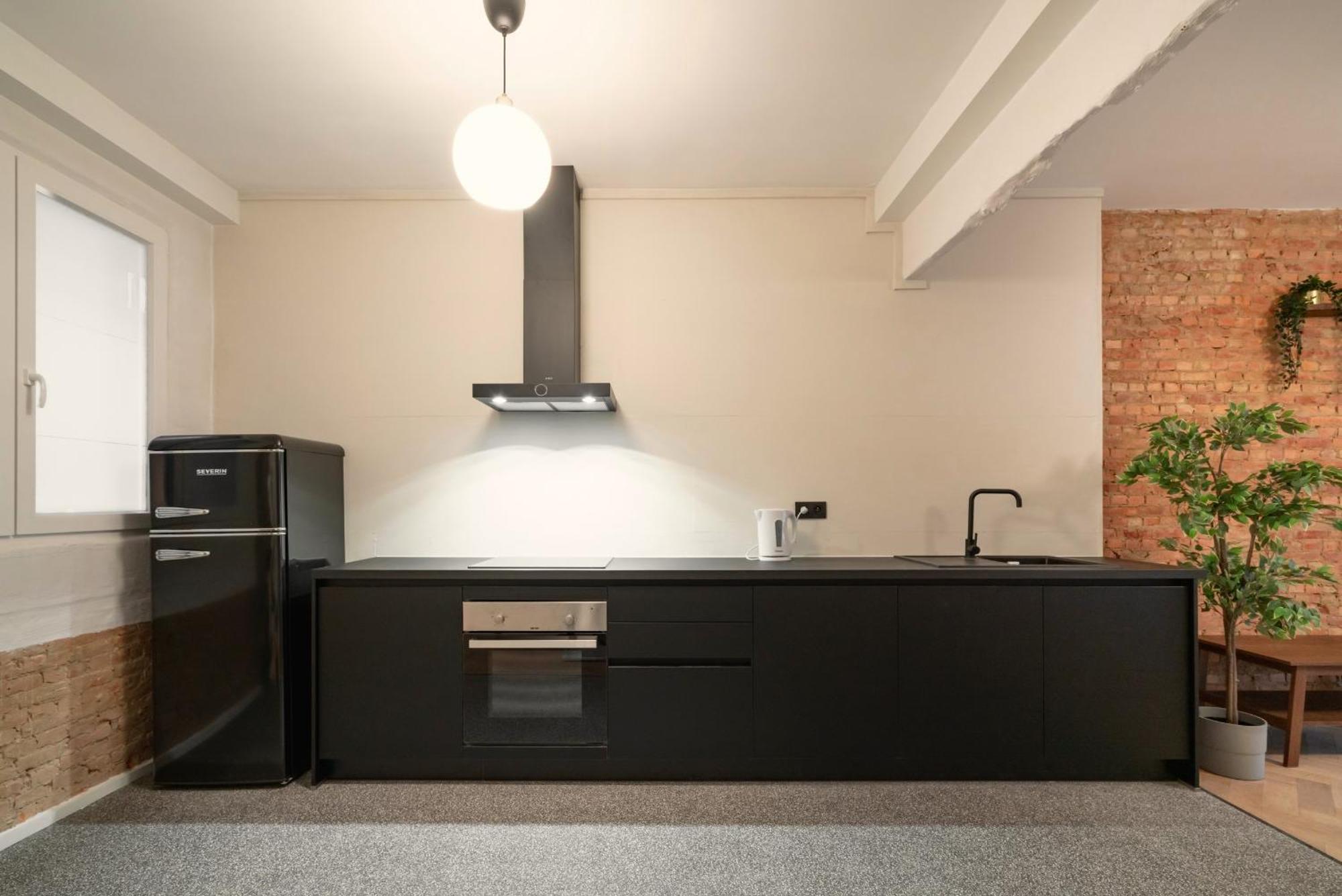 Two-Bedroom Apartments In The Heart Of アントウェルペン エクステリア 写真